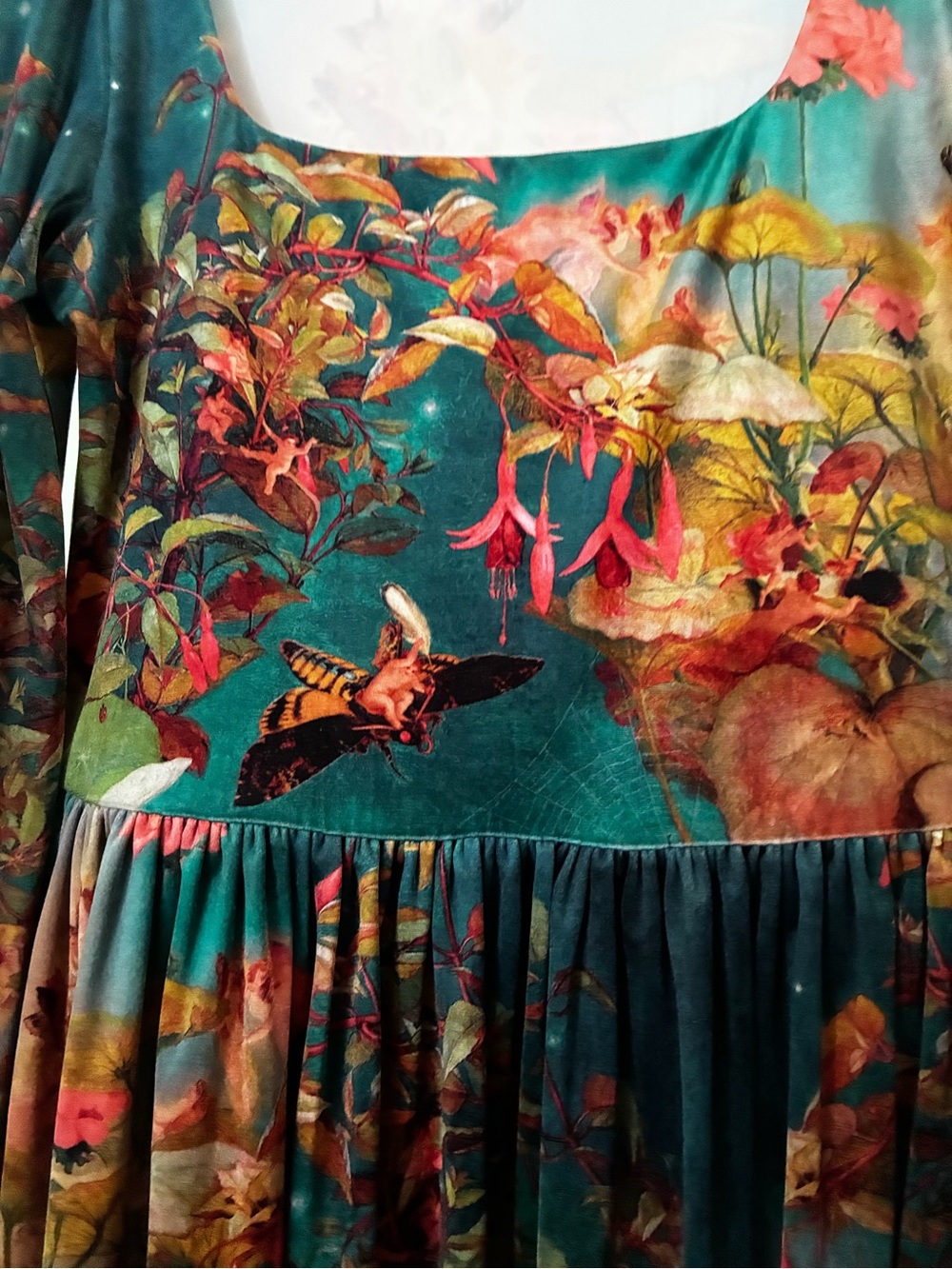 Blackmilk Midsummer Night’s Fairies velvet square neck Bishop long line dress - Picture 10 of 11